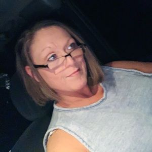 Meet your Posher, Deshea